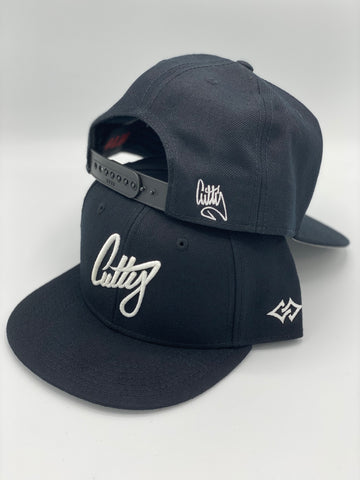 Snapback YOUTH in BLACK “Classic one liner” in puff
